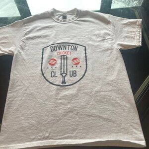 DOWNTON ABBEY COTTON T SHIRT "Downton Cricket Club" Size Large